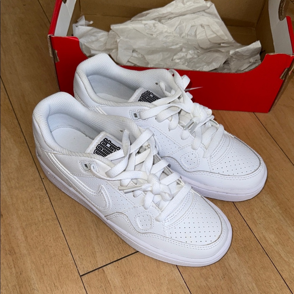 Nike Son of Force - White Sneakers - Picture 2 of 4